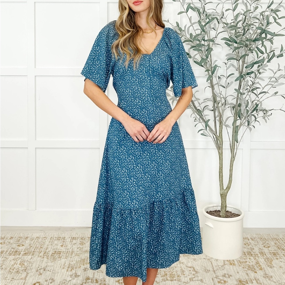 Blue Floral Midi Dress, nursing friendly, new with tags, 3x